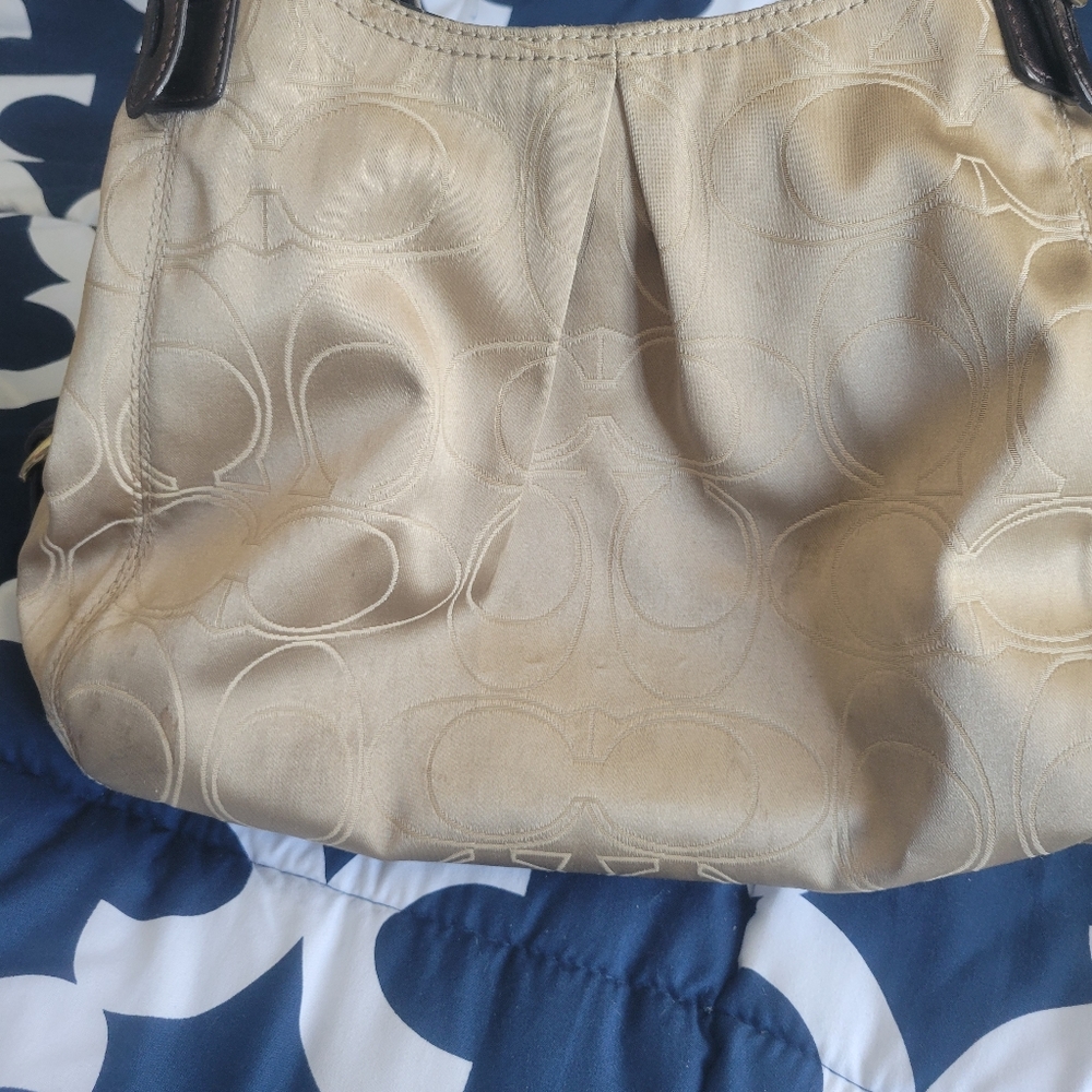 Coach purse - Picture 2 of 4
